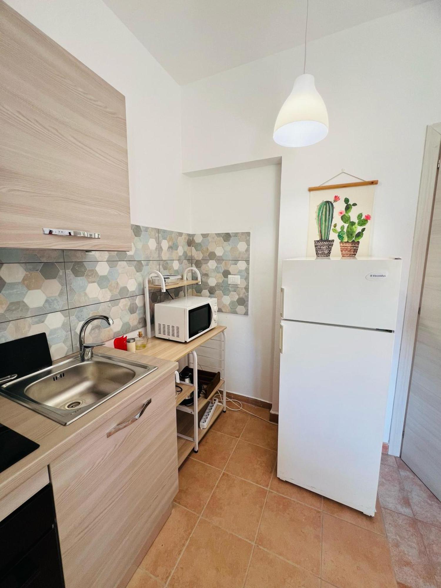 Bed And Breakfast Le Petunie Бари-Сардо Экстерьер фото