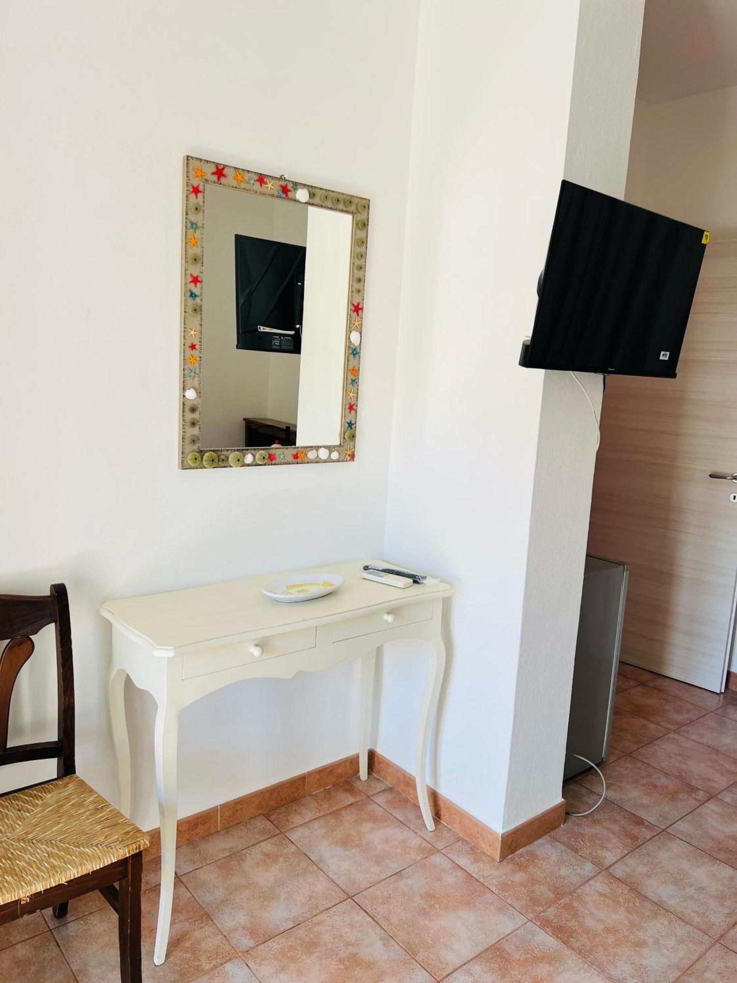 Bed And Breakfast Le Petunie Бари-Сардо Экстерьер фото